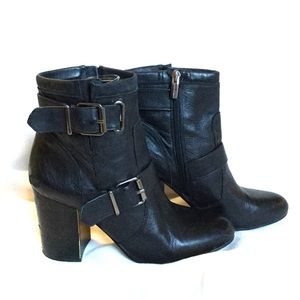 VINCE CAMUTO | 8.5M SIMLEE BOOTIES BLACK LEATHER